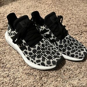 Adidas swift run leopard womens shoes
